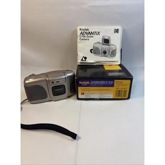 Kodak Advantix C700 Camera with Strap, in Original Box, No Battery or Film - Picture 4 of 6
